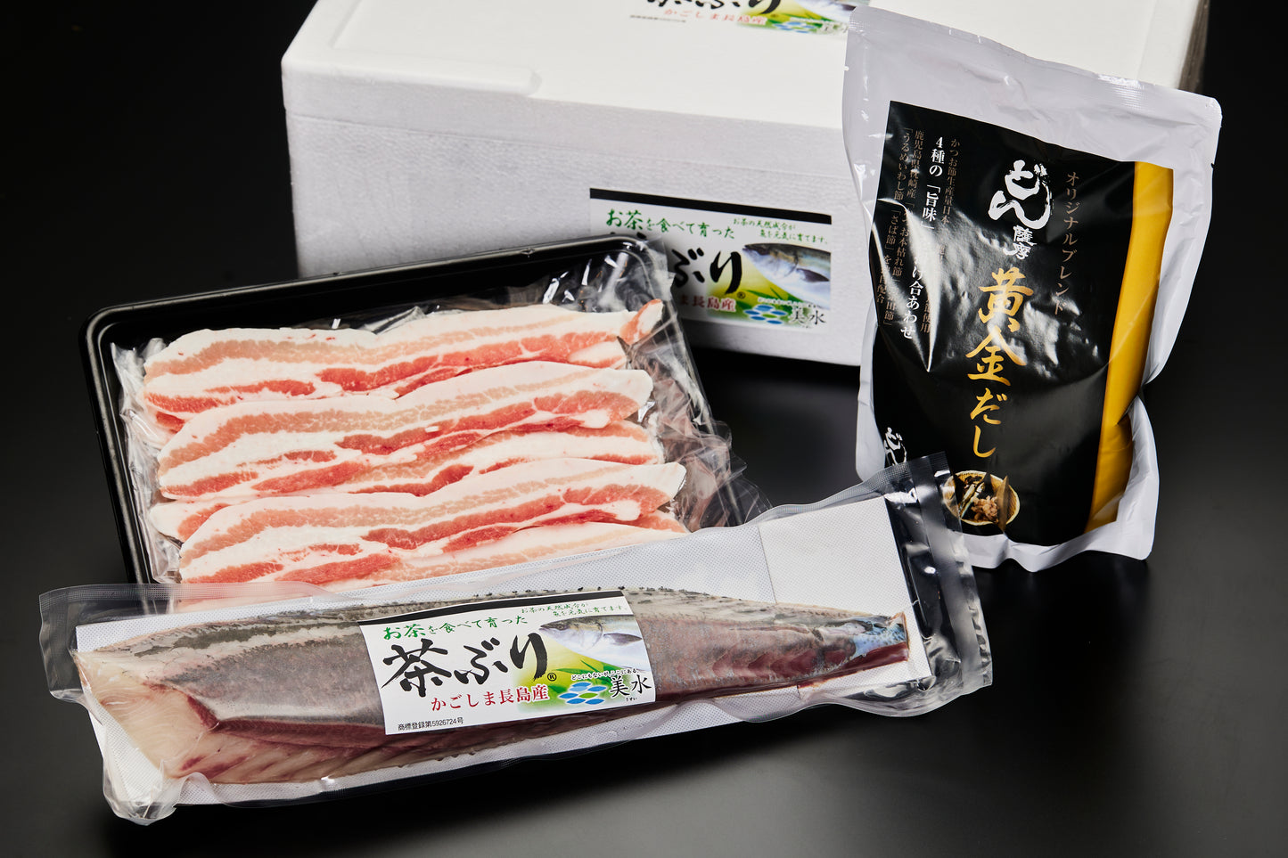 鹿児島県産「茶ぶり」と「黒宝ぶた」のしゃぶしゃぶセット(黄金だしつき)