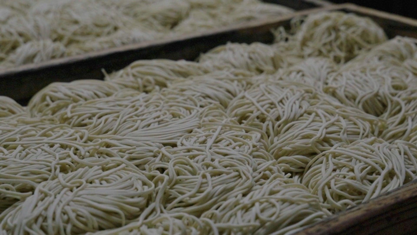 マルチョンらーめん「真王道」6食セット(チャーシュー入り生麺) - Babanet Channel DX